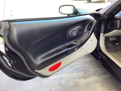 2004 Chevrolet Corvette Base