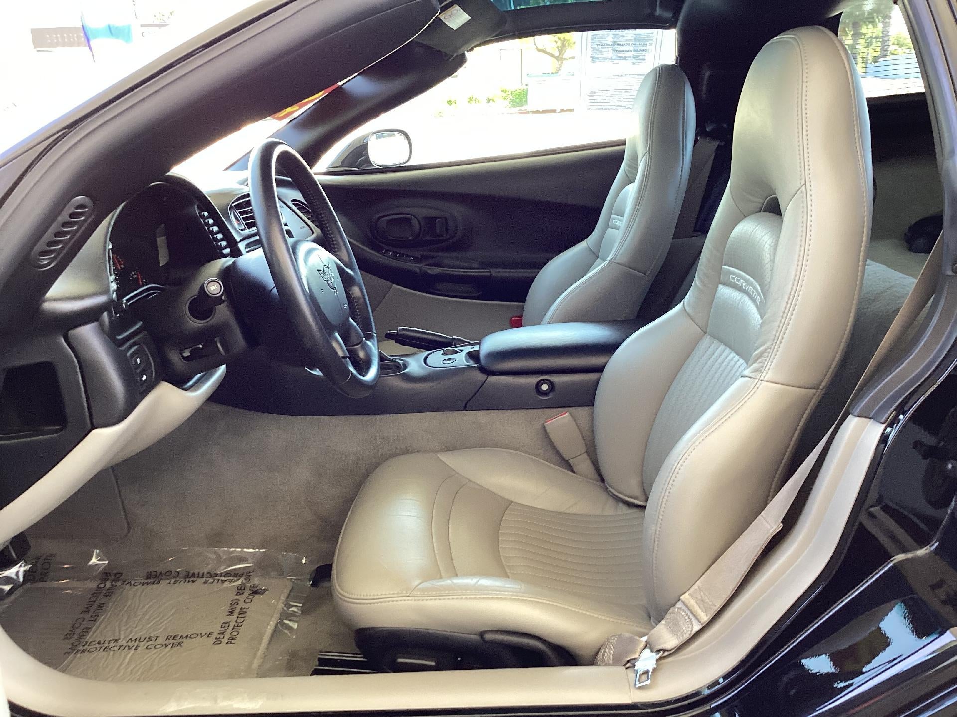 2004 Chevrolet Corvette Base