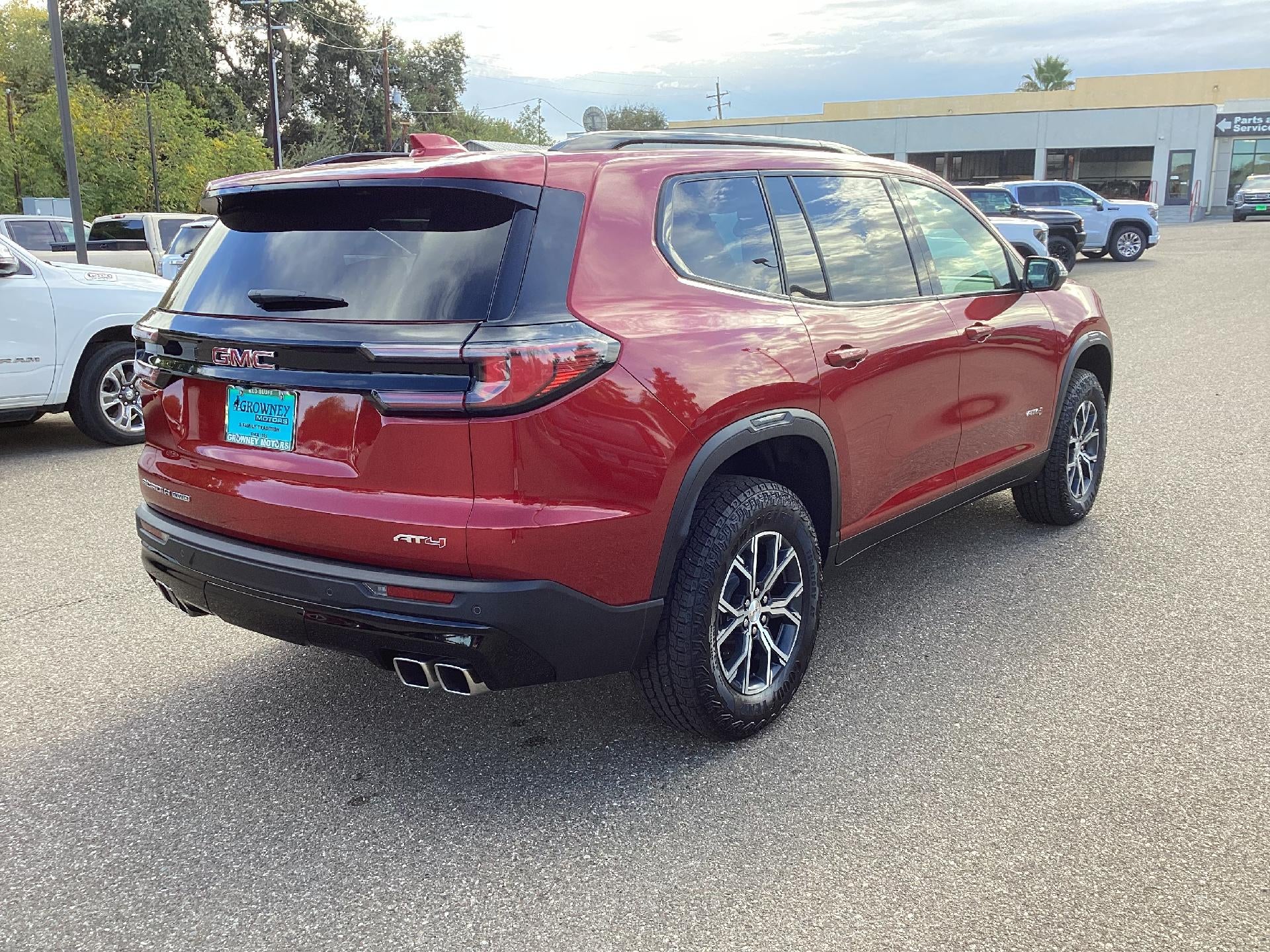2025 GMC Acadia AT4