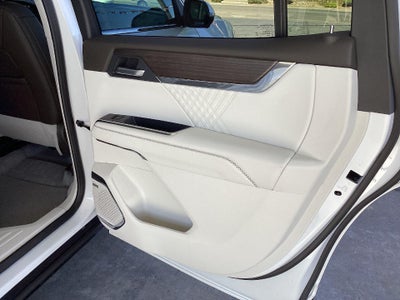 2025 GMC Acadia Denali
