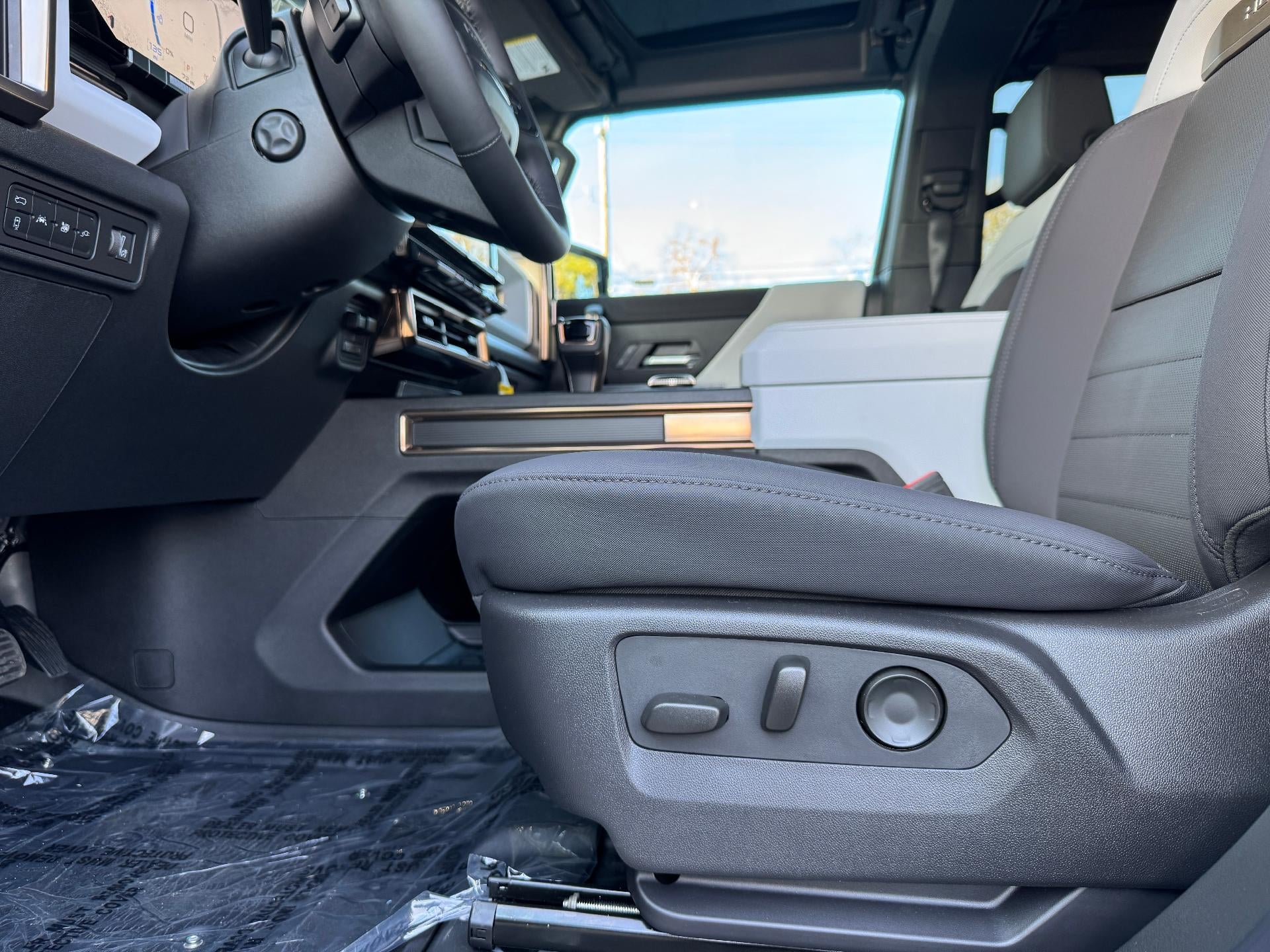 2025 GMC HUMMER EV SUV 2X