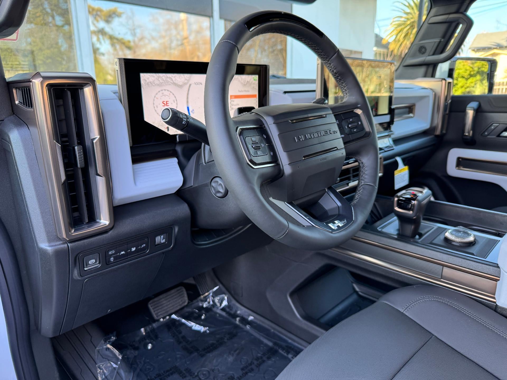 2025 GMC HUMMER EV SUV 2X