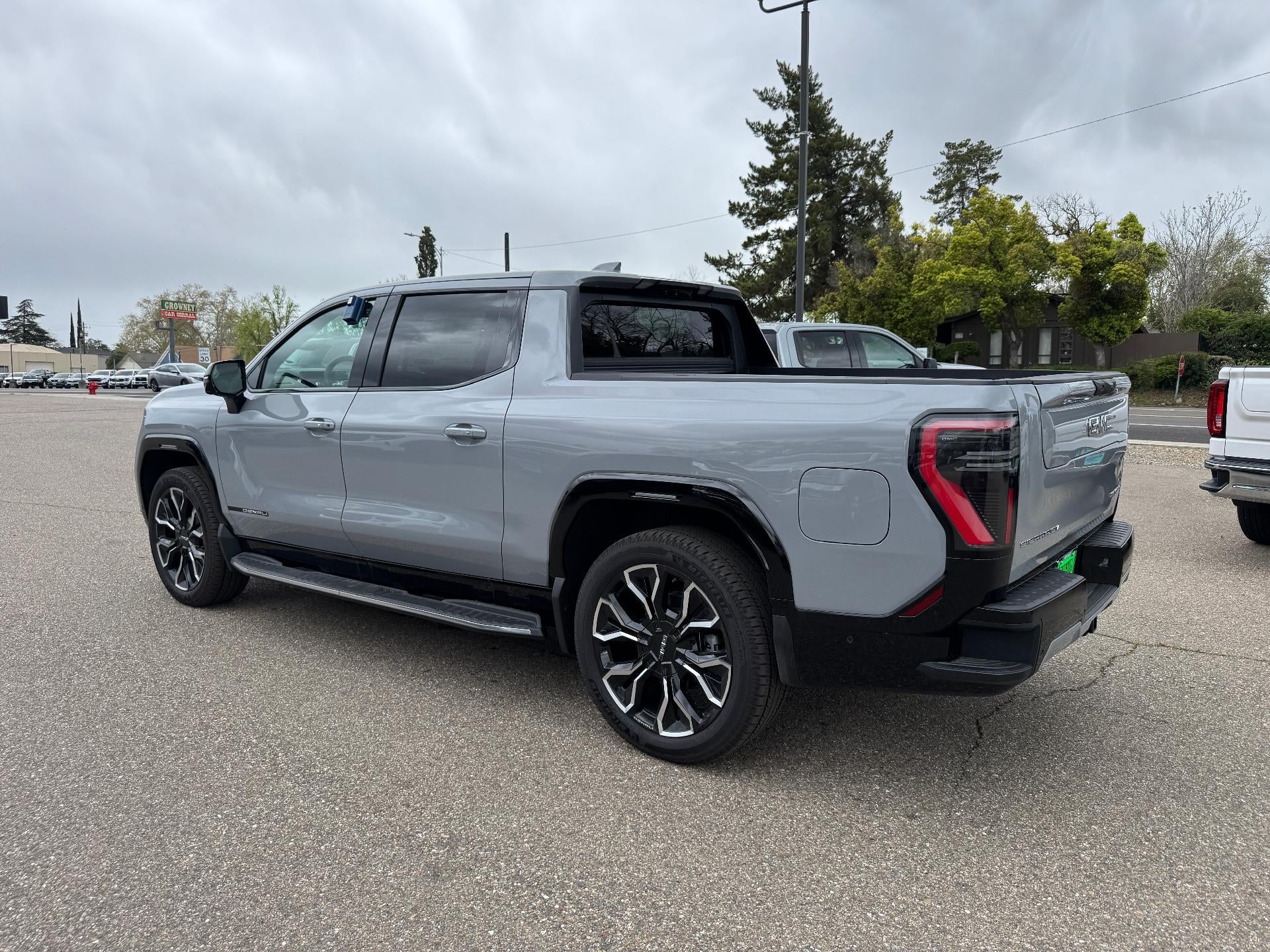 2025 GMC Sierra EV Extended Range Denali