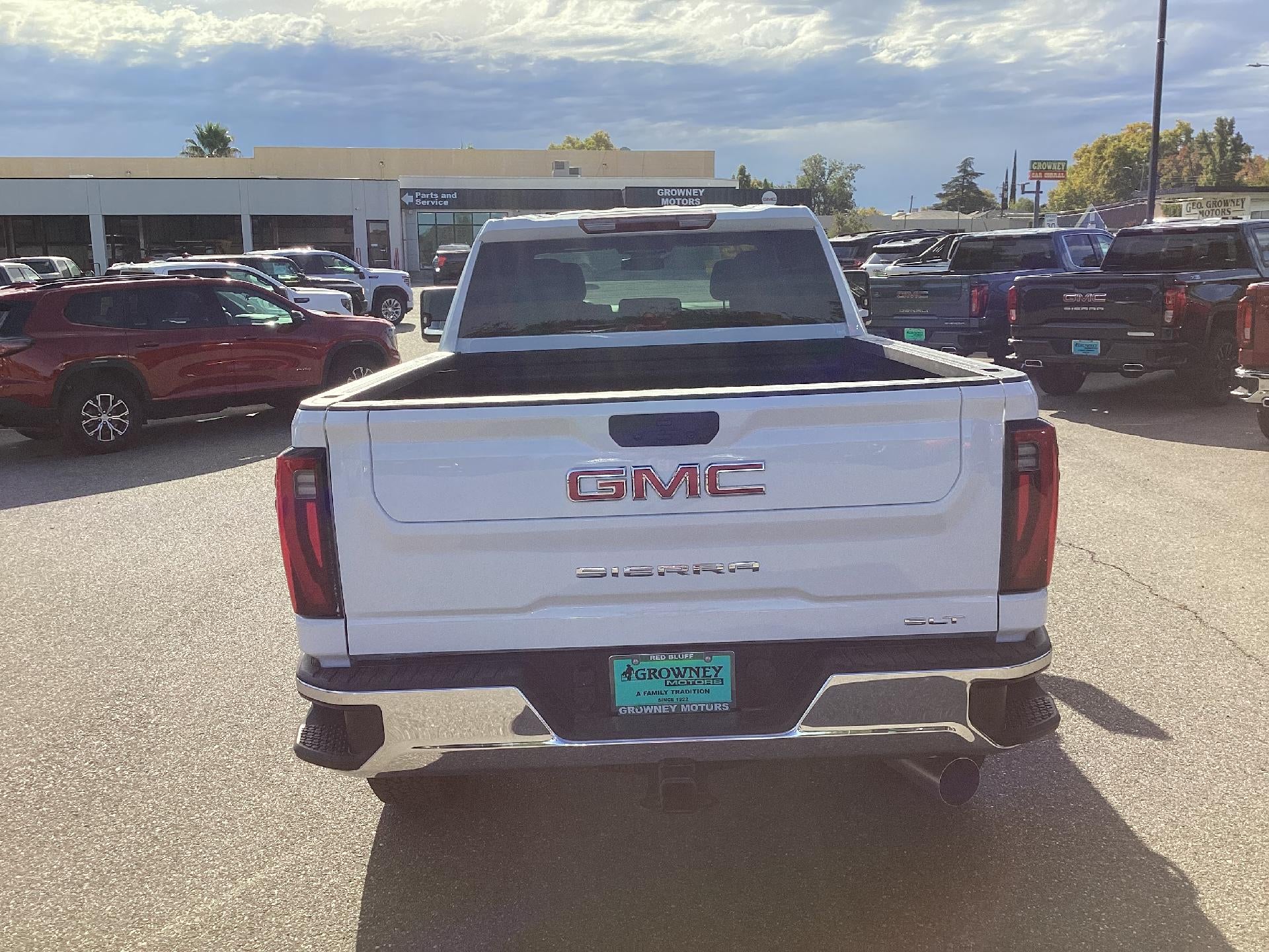 2025 GMC Sierra 2500 HD SLT