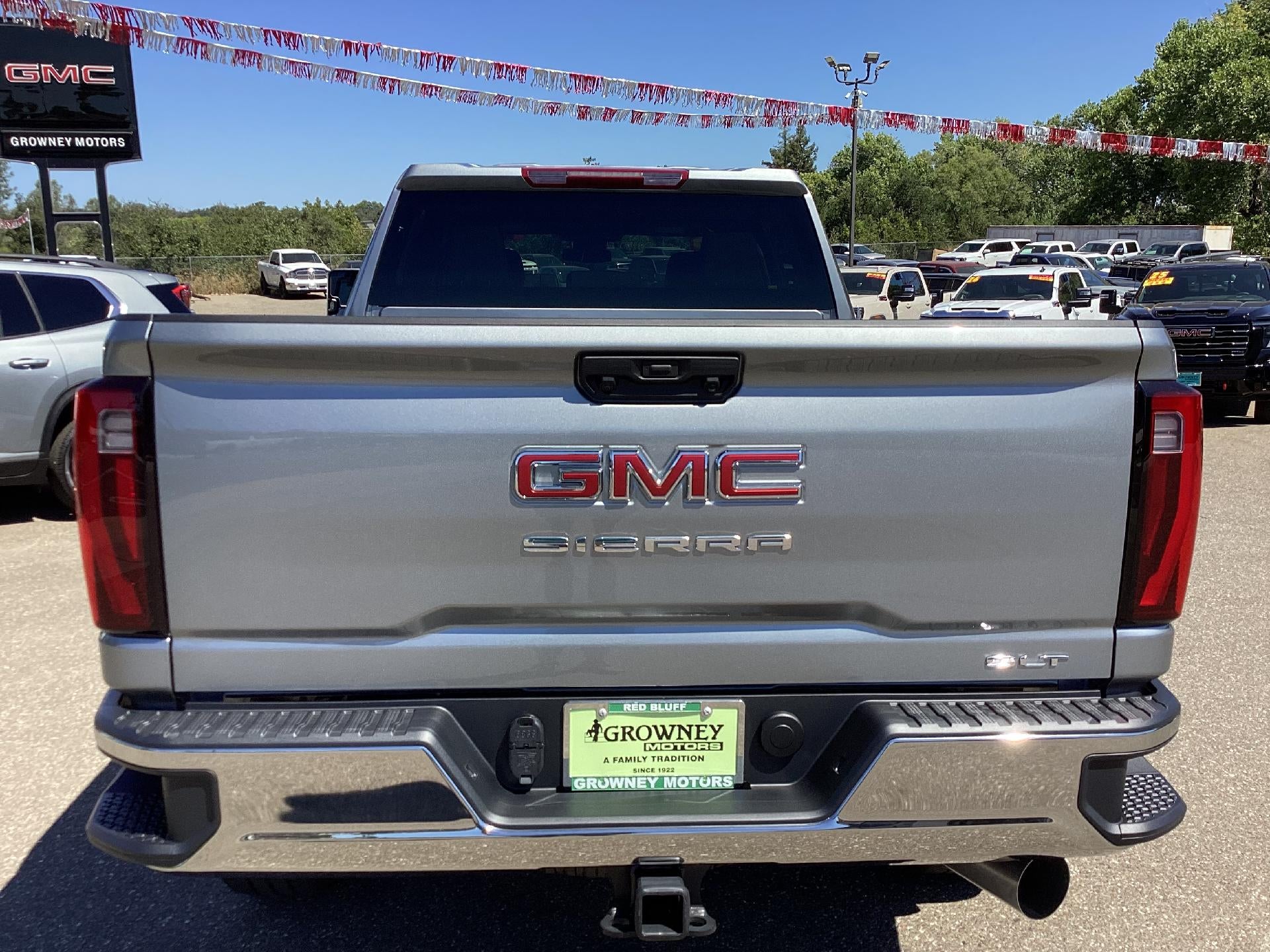 2026 GMC Sierra 2500HD SLT - Photo 8