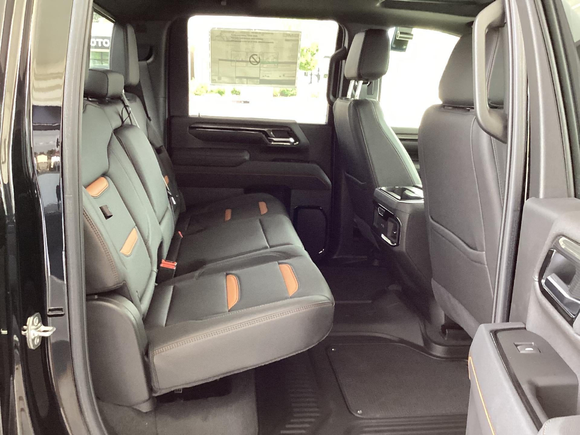 2025 GMC Sierra 2500 HD AT4