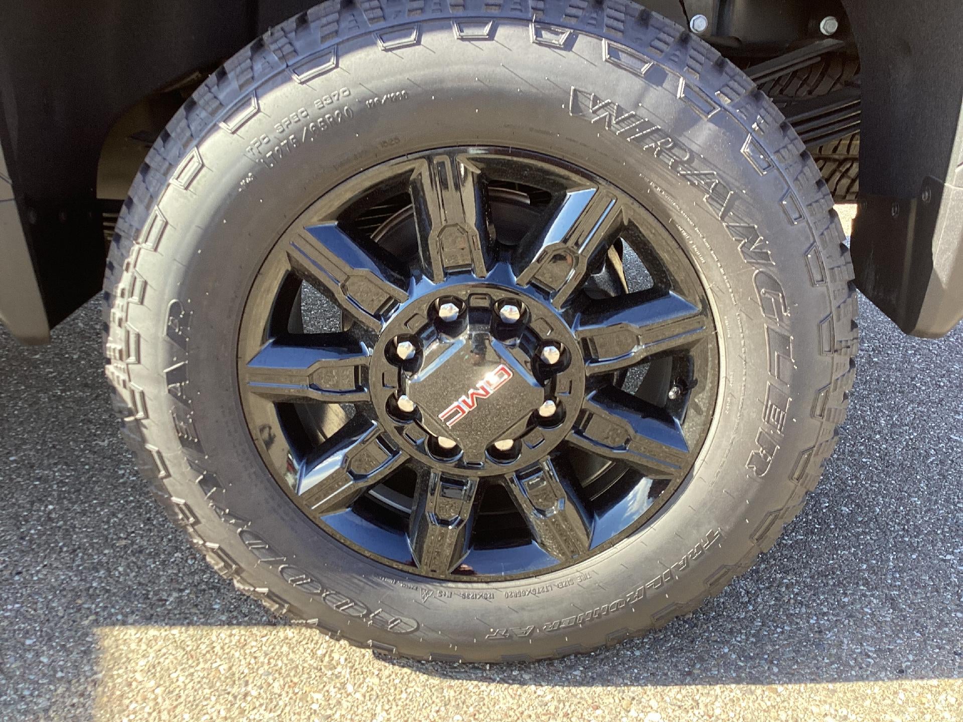 2025 GMC Sierra 2500 HD AT4