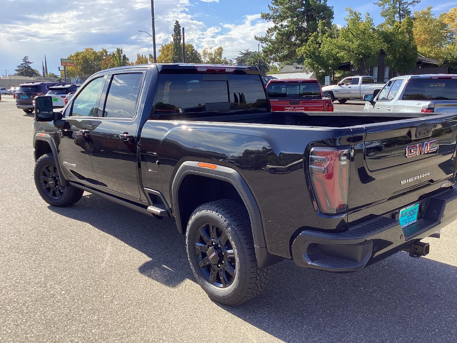 2025 GMC Sierra 2500 HD AT4