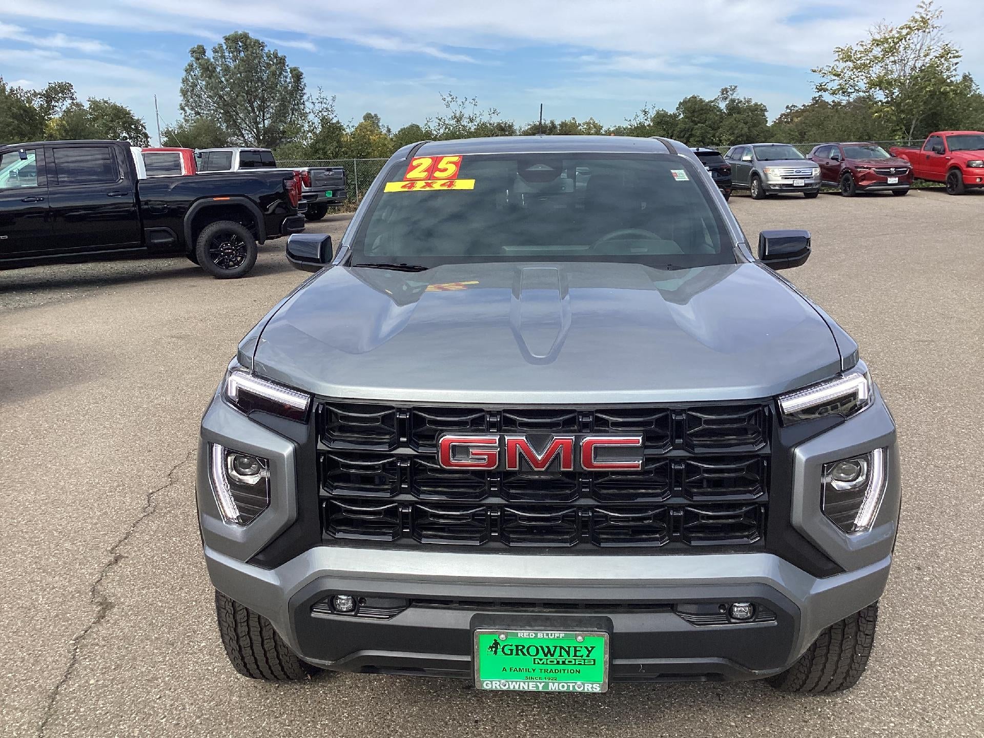 2025 GMC Canyon Elevation