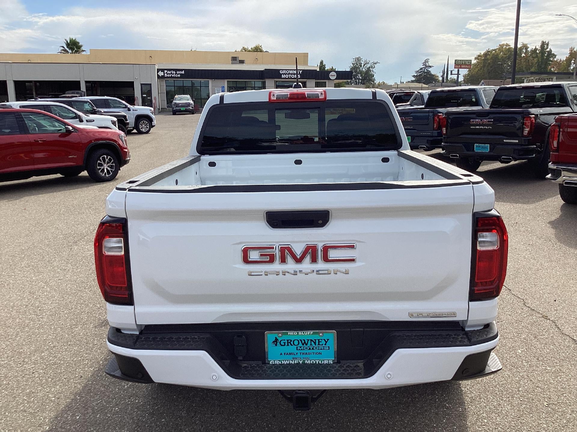 2026 GMC Canyon Elevation
