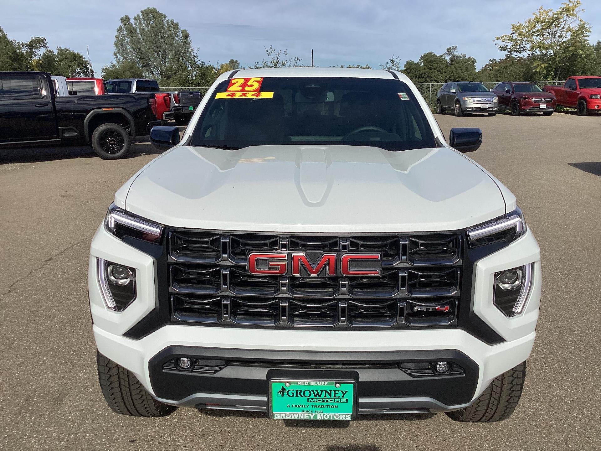 2025 GMC Canyon AT4