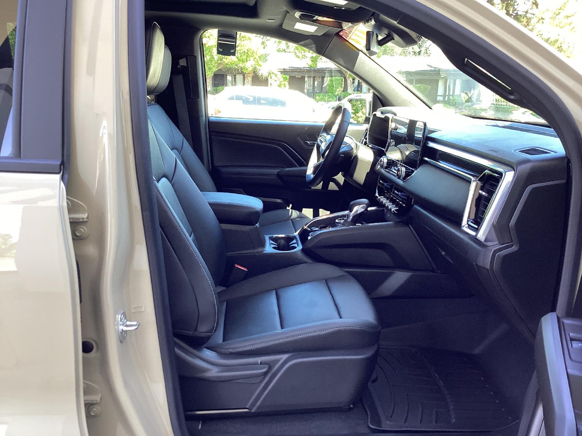 2024 GMC Canyon Elevation