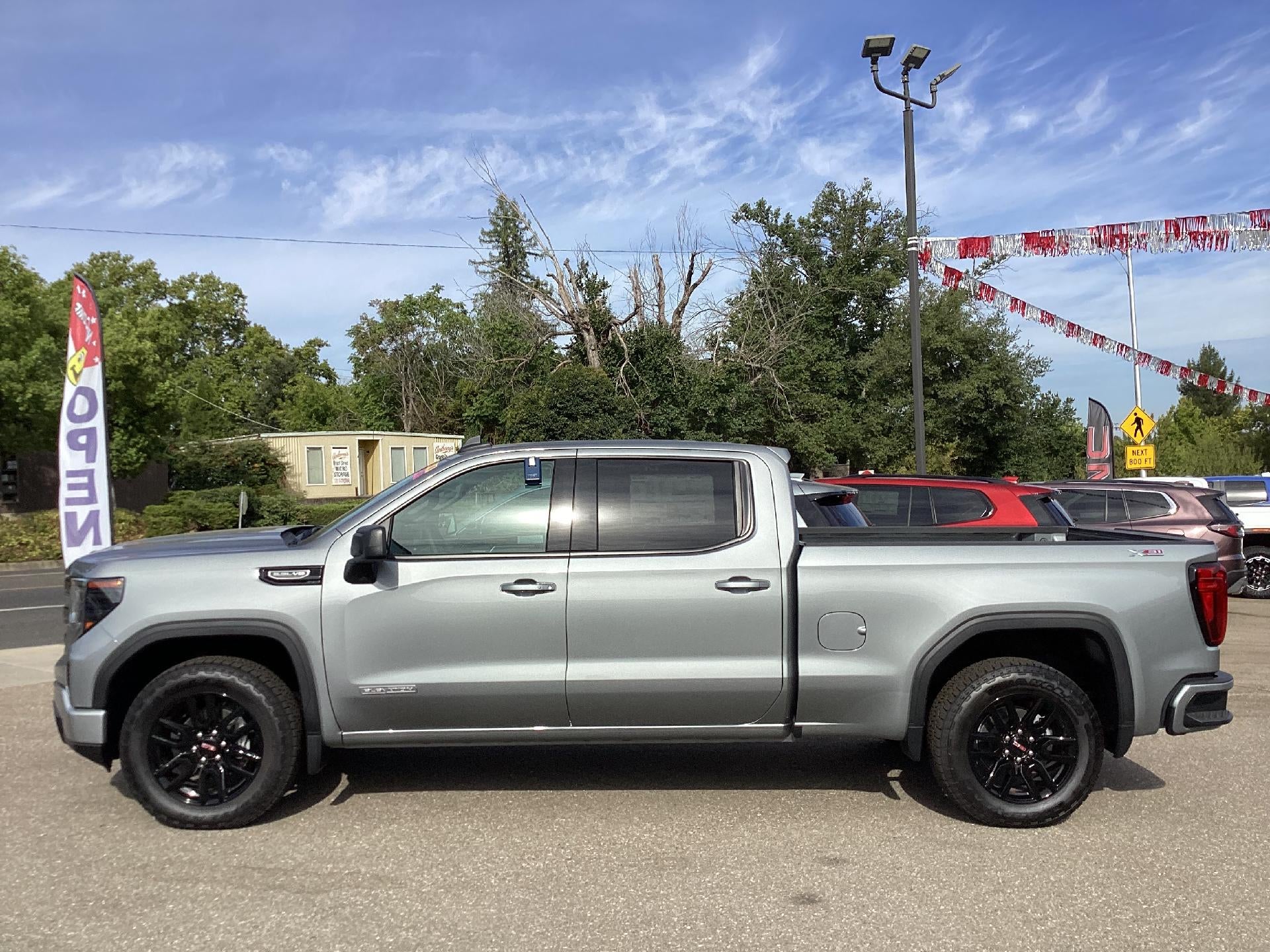 2025 GMC Sierra 1500 Elevation