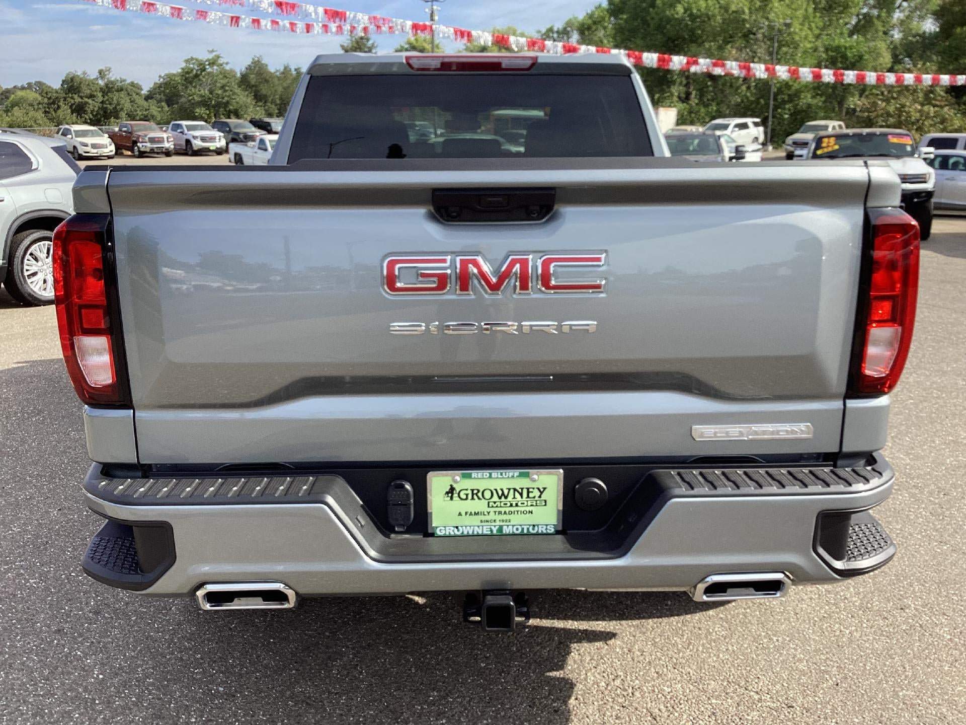 2025 GMC Sierra 1500 Elevation