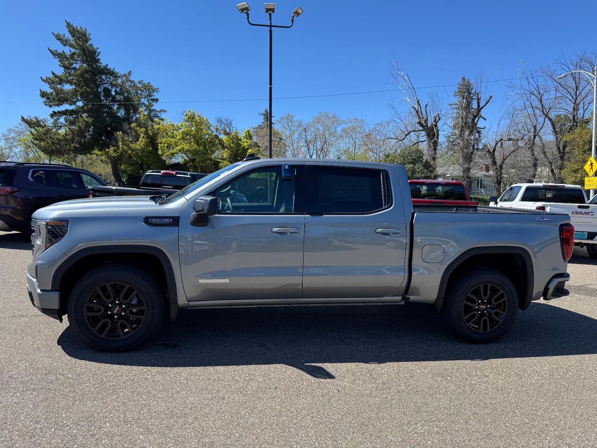2025 GMC Sierra 1500 Elevation