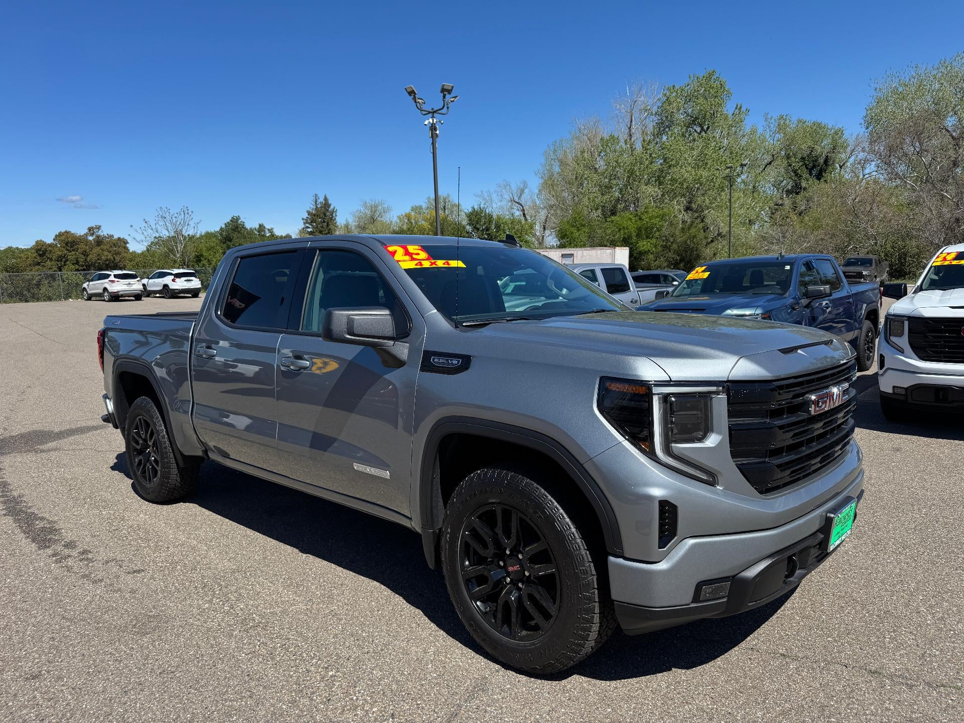 2025 GMC Sierra 1500 Elevation
