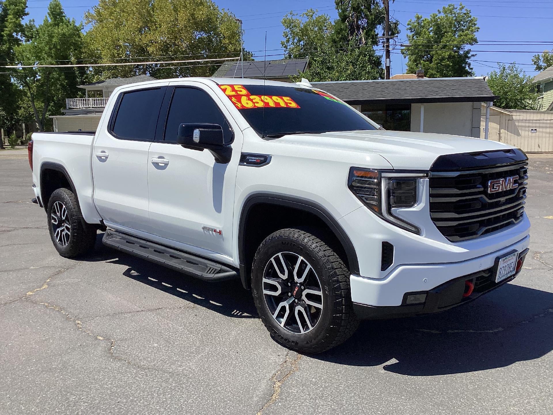 2025 GMC Sierra 1500 AT4