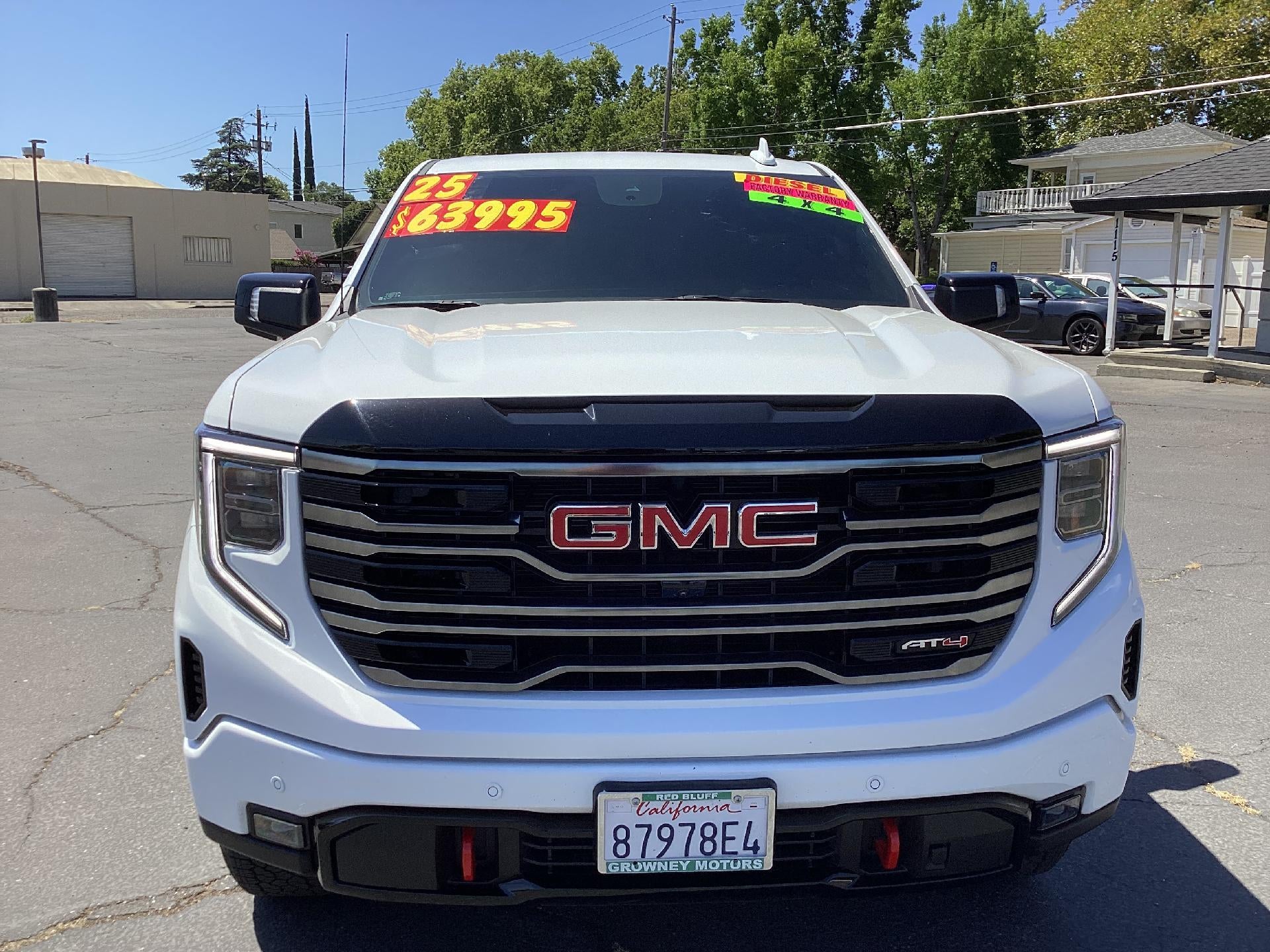 2025 GMC Sierra 1500 AT4