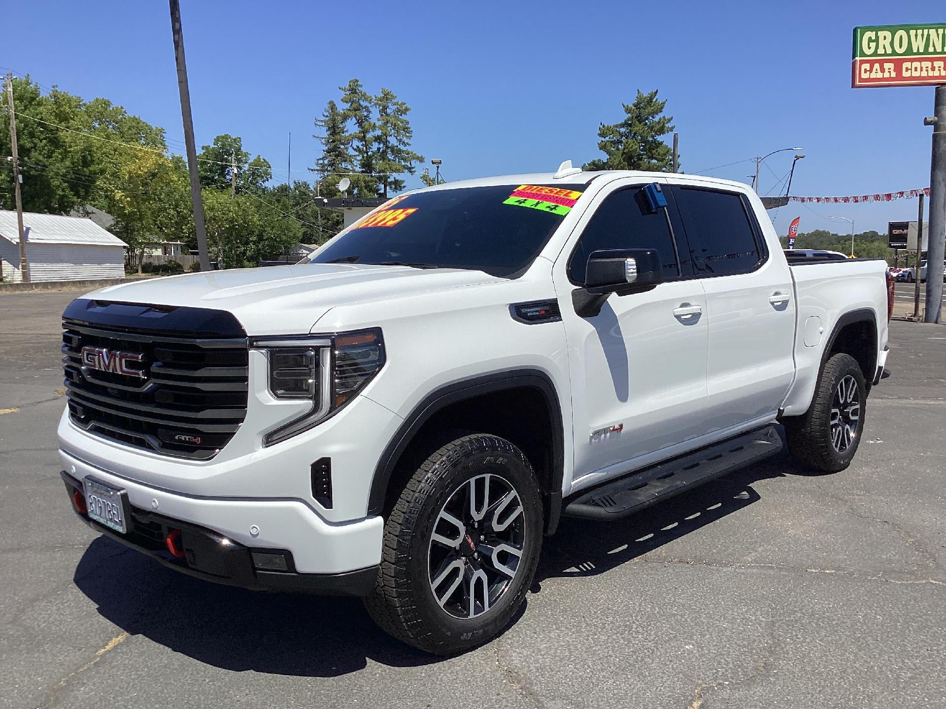 2025 GMC Sierra 1500 AT4