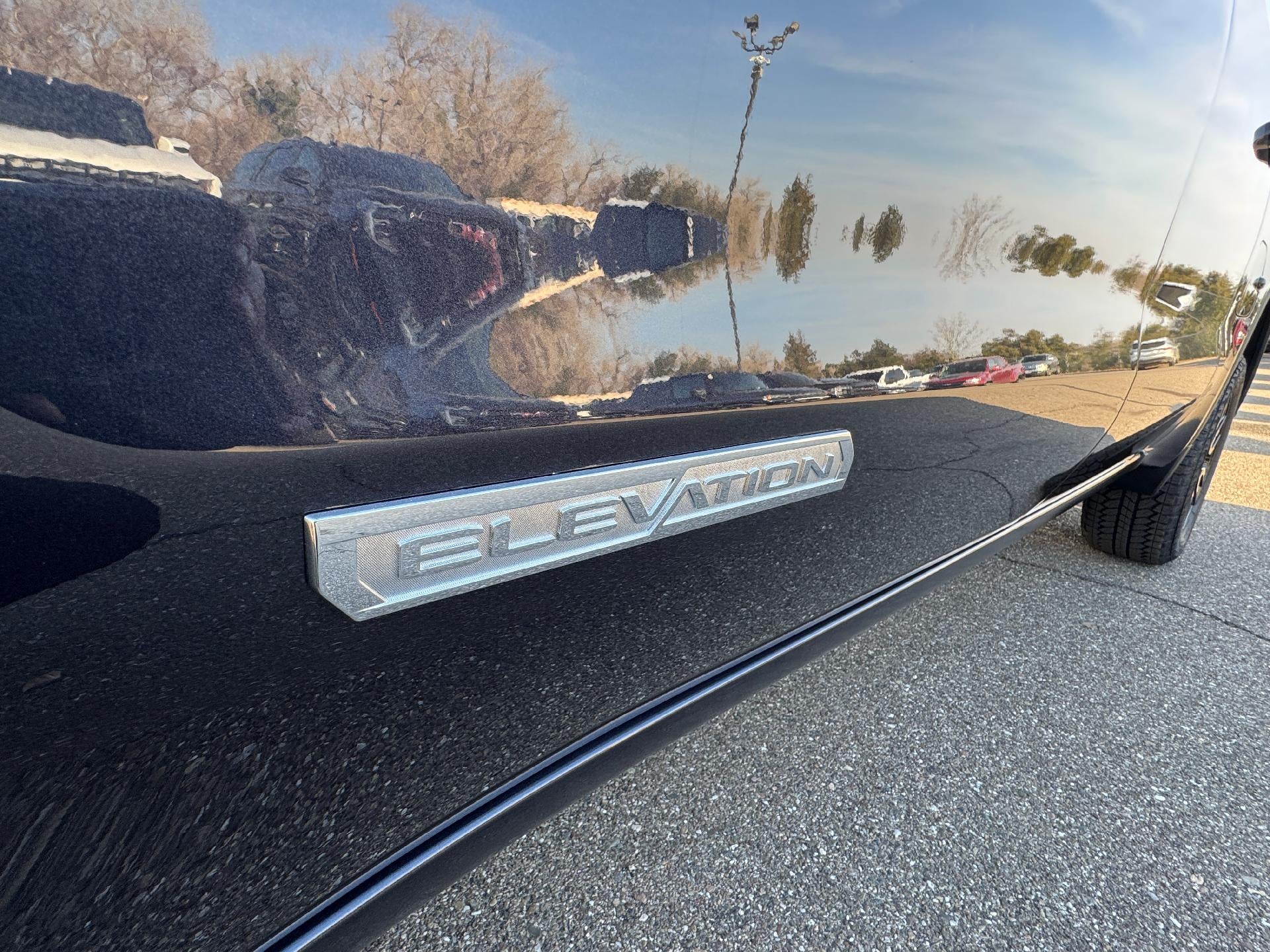 2025 GMC Sierra 1500 Elevation