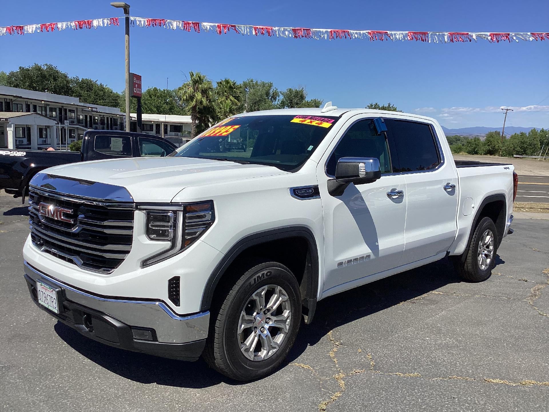 2024 GMC Sierra 1500 SLT