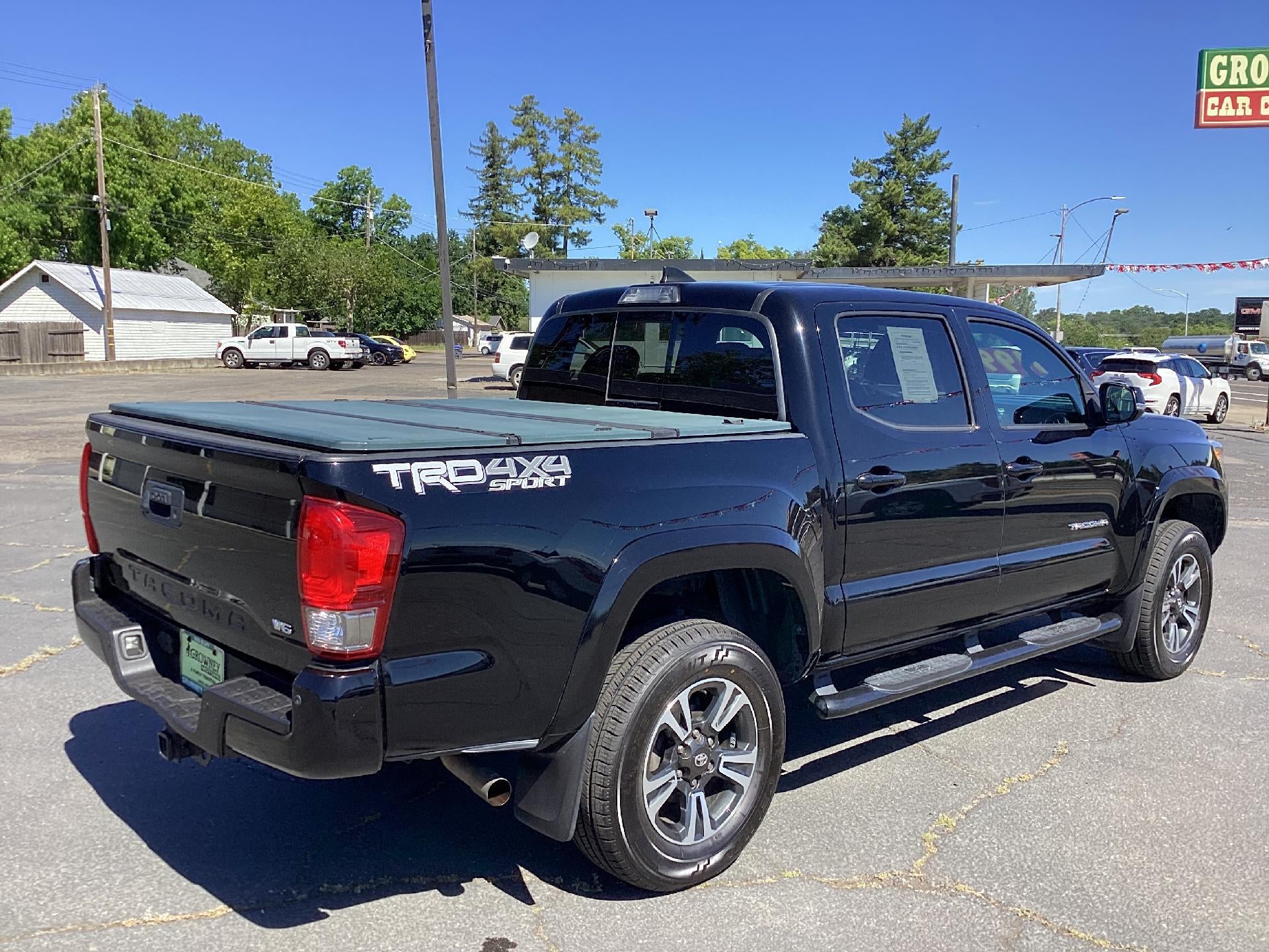 2017 Toyota Tacoma SR5