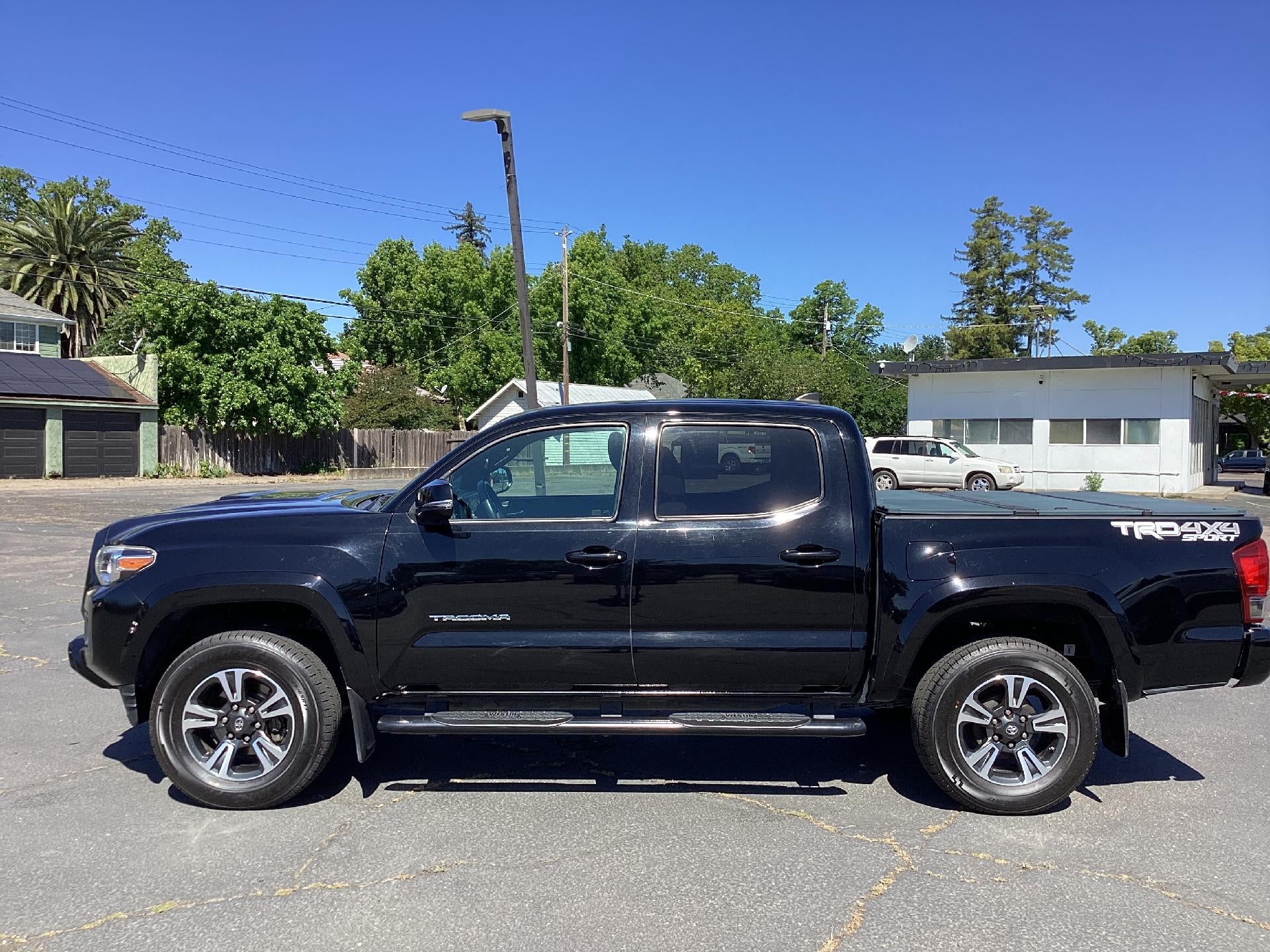 2017 Toyota Tacoma SR5