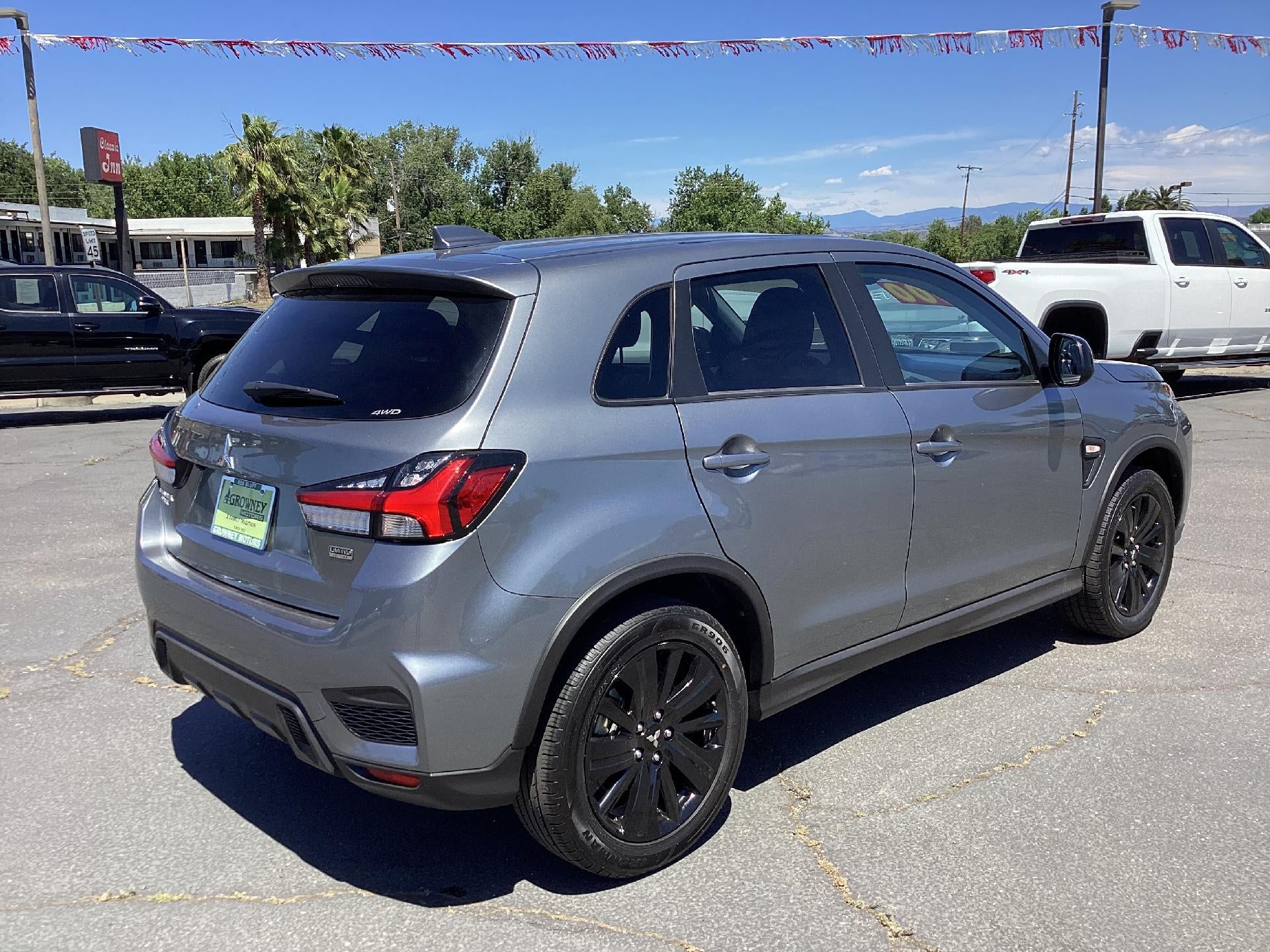 2025 Mitsubishi Outlander Sport S