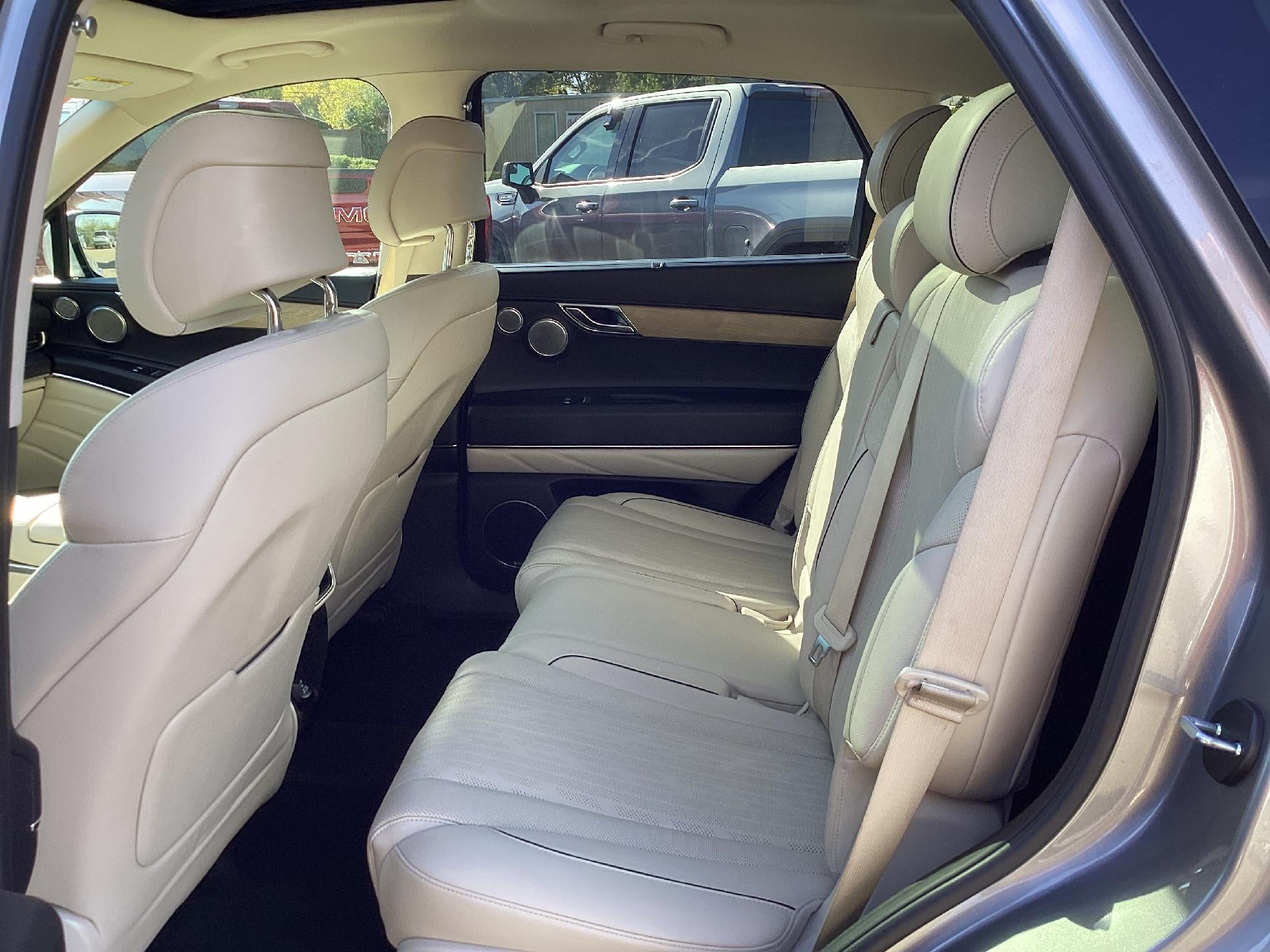 2023 Genesis GV80 Base